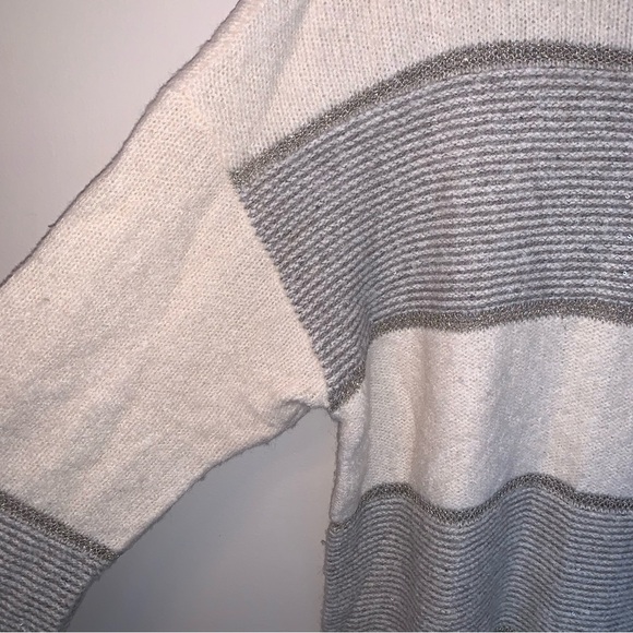 St. John Luxury Cashmere Wool Sweater Large Striped Cream Gray Metallic Knit XL - Picture 8 of 9